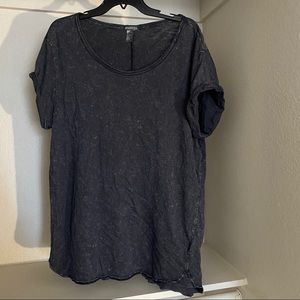 black scoop neck t-shirt